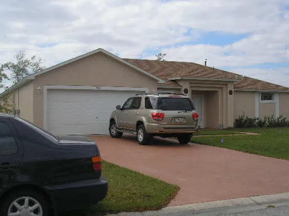 985 24th St SW, Vero Beach, FL 32962