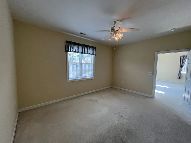 5006 Carleton Dr #113 — Photo 13