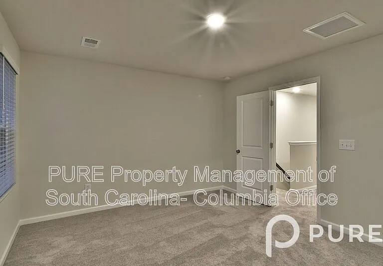 119A Triumph Ave — Photo 36