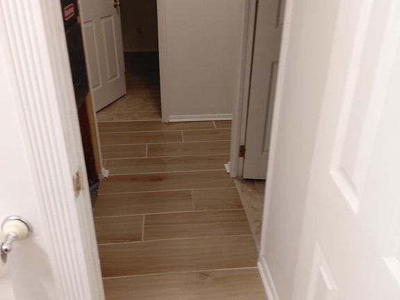 5th image of 3877 Strathmore Dr