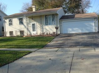 116 Mary Lu Ln, Buffalo Grove, IL 60089
