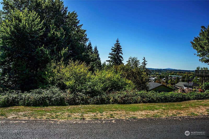 4th image of 0 SE Evergreen Drive