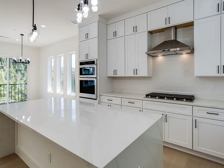 6001 Lewis St #104 — Photo 7
