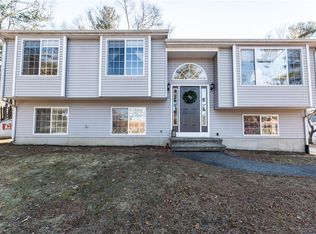 25 Osceola Ave, Coventry, RI 02816