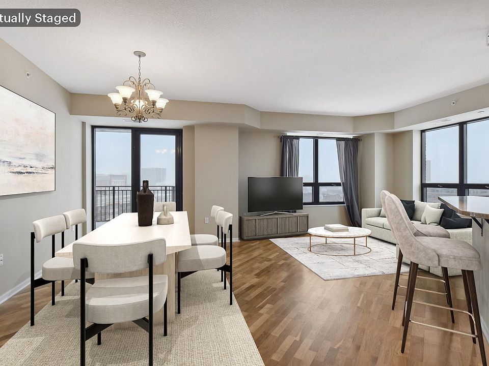 1st image of 500 Grant St E #811