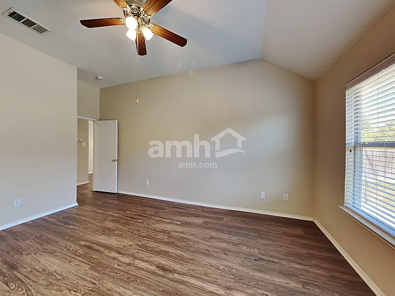 2808 Plantation Dr — Photo 10