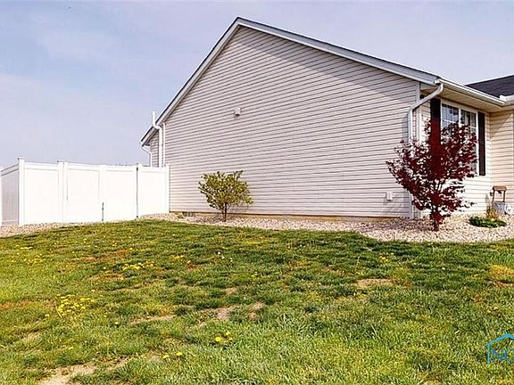 3rd image of 203 Ken Lee Dr
