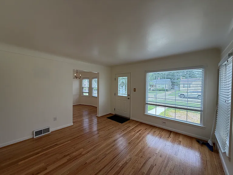 3333 Dudley St — Photo 11