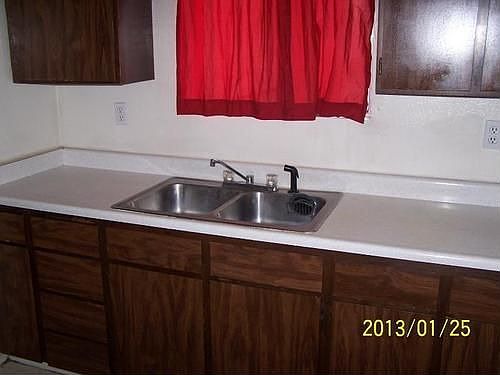 5th image of 710-075 Tamarack St