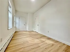 1561 E 32nd St #2 — Photo 6