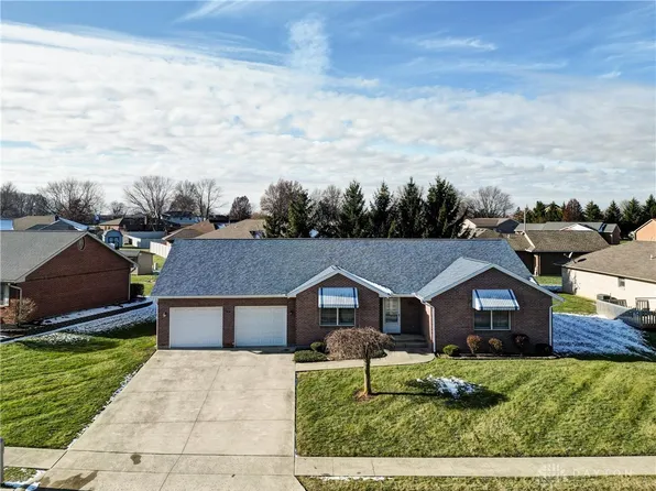 934 Brighton Dr, Greenville, OH 45331