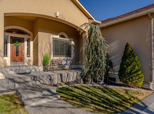 1622 Meadow Hills Dr, Richland, WA