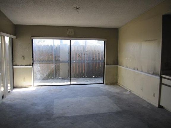 2nd image of 114 Meadows Dr #114