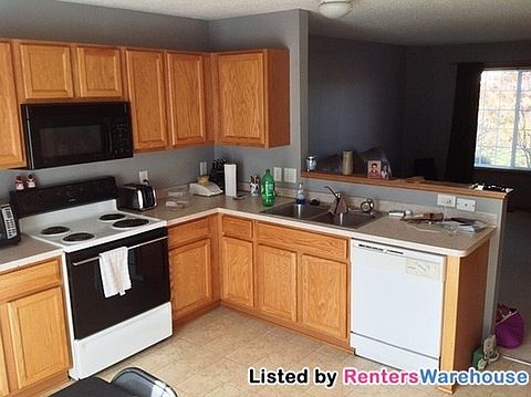 4th image of 4970 Emmit Dr N Unit 4