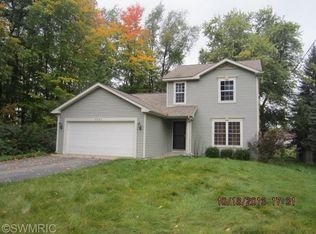 2976 Sunset Rd, Kalamazoo, MI 49009