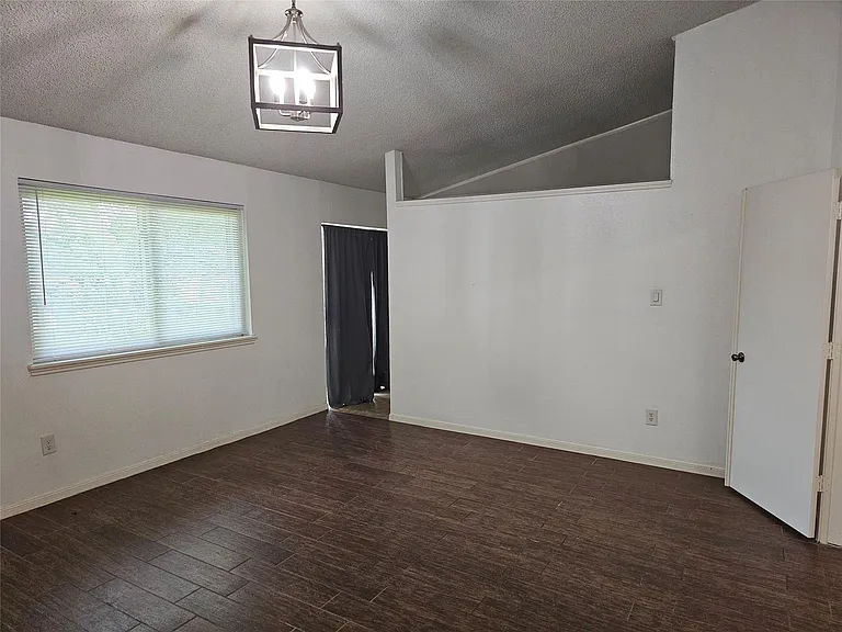 221 Palm Aire Dr — Photo 14