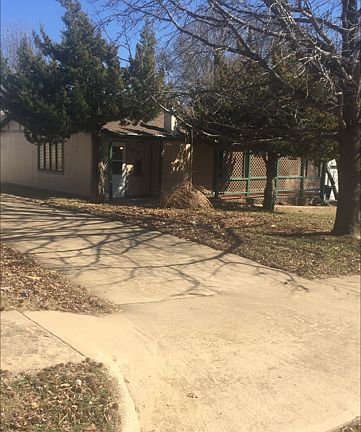 3rd image of 109 Magnolia Dr