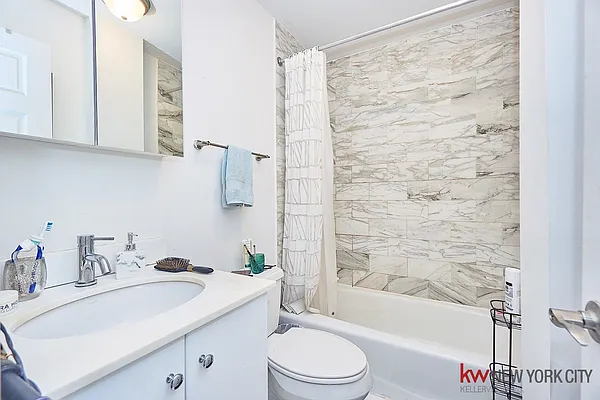 Rented by Keller Williams NYC | media 20