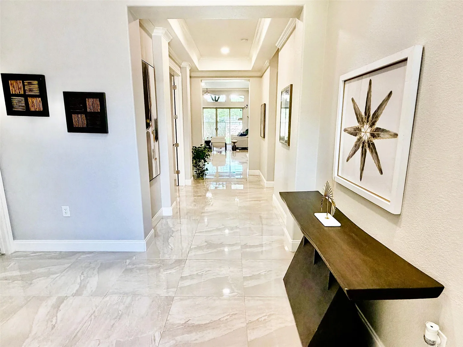 4 bed, 4.0 bath, 3182 sqft, $3,500 — Photo 4