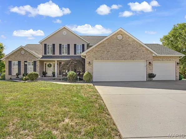 108 Country Rdg, Columbia, IL 62236