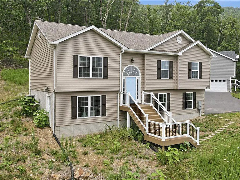 1617 Tomahawk Trl — Photo 3