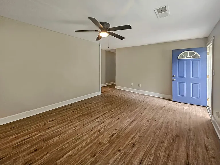 382 Cologne Dr SE — Photo 5