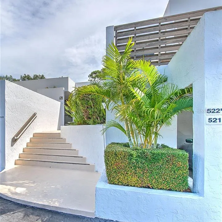 522 Bayport Way #522