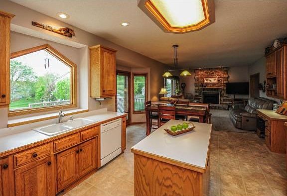 2nd image of 13313 Acorn Cir
