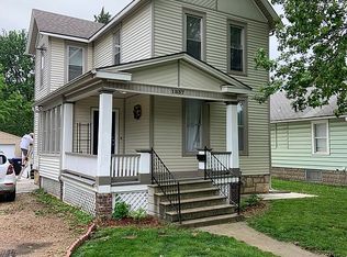 1837 SW 2nd St, Topeka, KS 66606