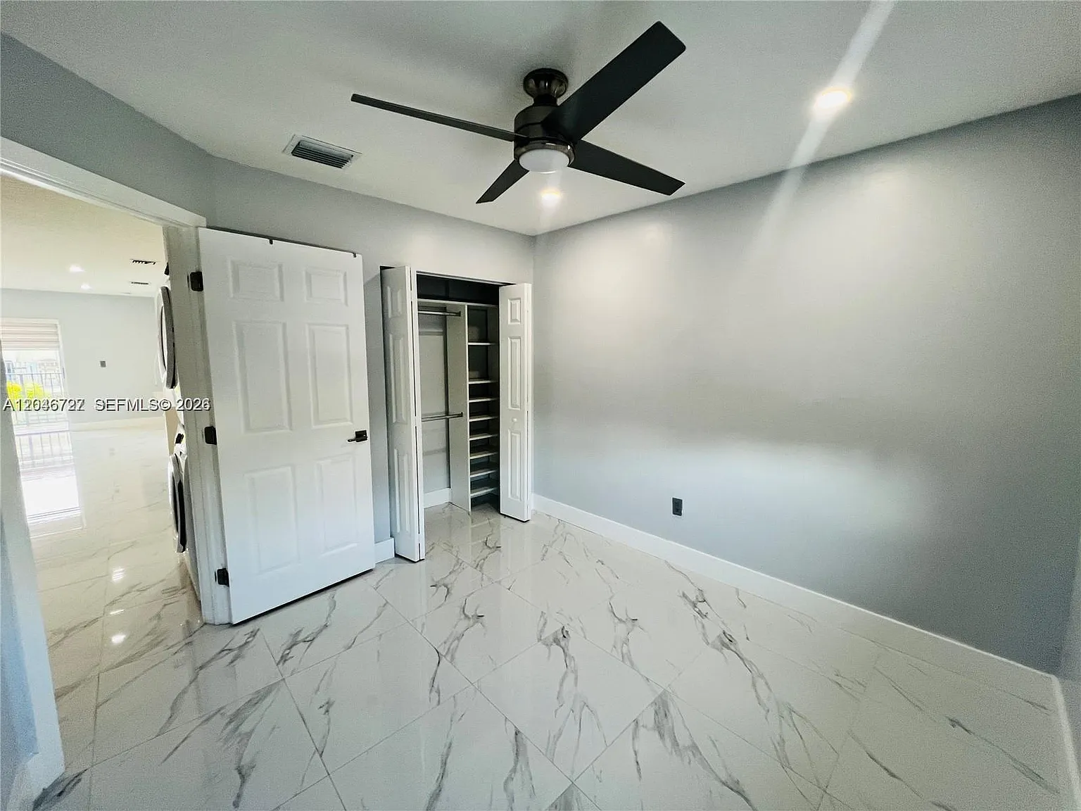 3 bed, 1090 sqft, $2,850 — Photo 2