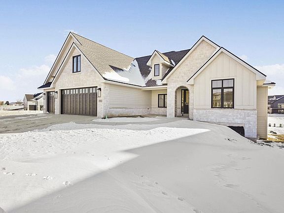 2nd image of 1102 Winn Drive