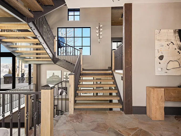 379 Divide Dr — Photo 10