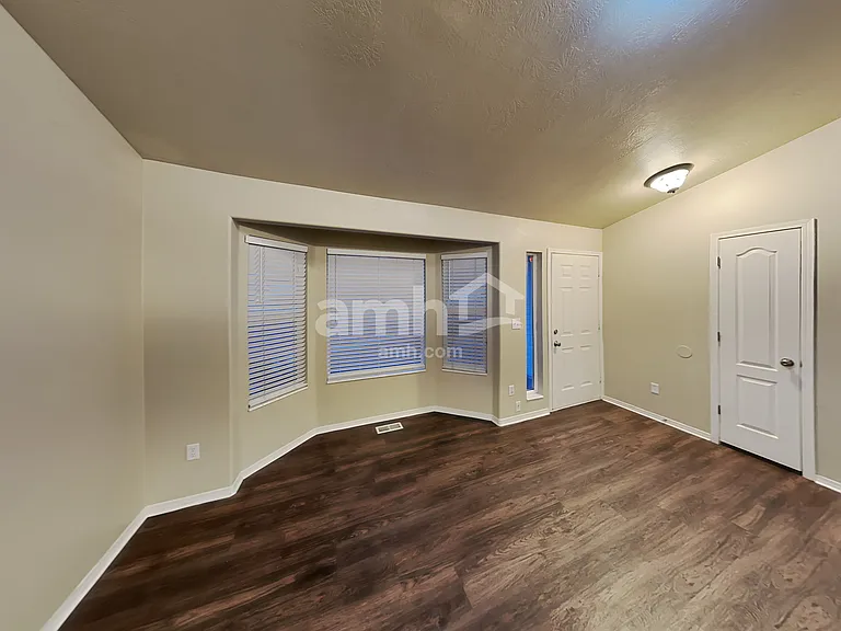6254 W Sarah Cir — Photo 5