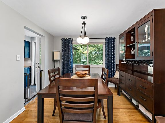 5th image of 307 Mercer Rd