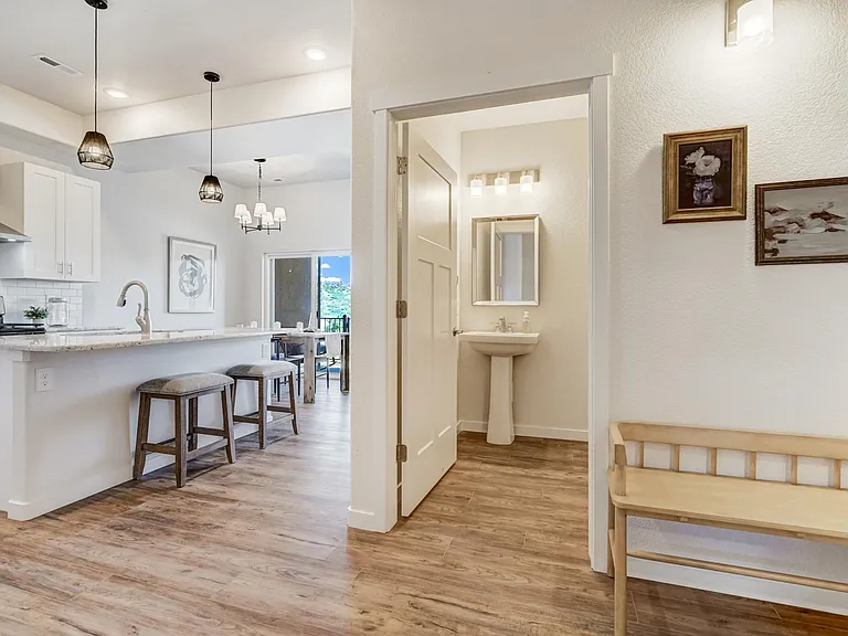 5843 Villa Lorenzo Dr — Photo 14