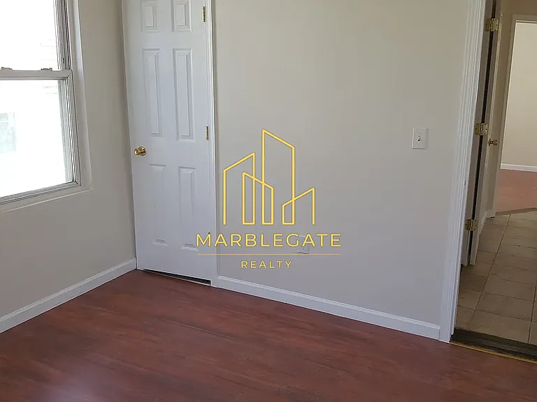 141 Goodwin Ave #11 — Photo 4