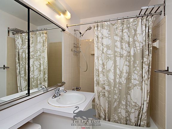2nd image of 115 Morton St #5-B