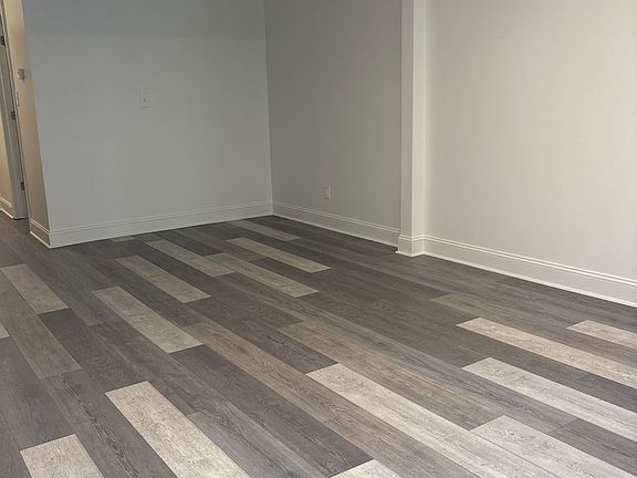 3rd image of 816 Lambuth Blvd #207