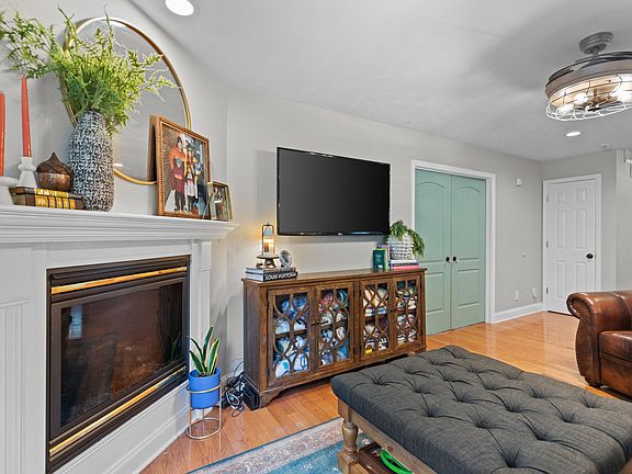 5th image of 4097 White Wood Cir