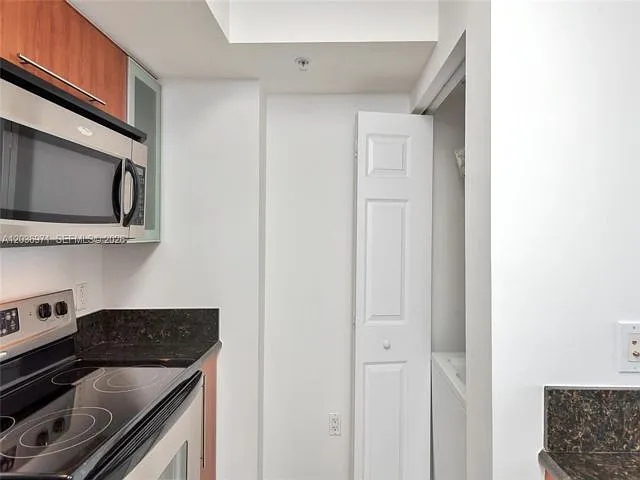 3232 SW 22nd St #1606 — Photo 16