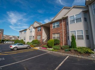 19 Gracie Rd #311, East Hanover, NJ 07936