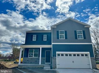 2 Arena Ct, Hammonton, NJ 08037