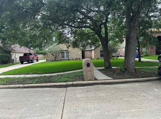 1104 Hidden Oaks St, League City, TX 77573