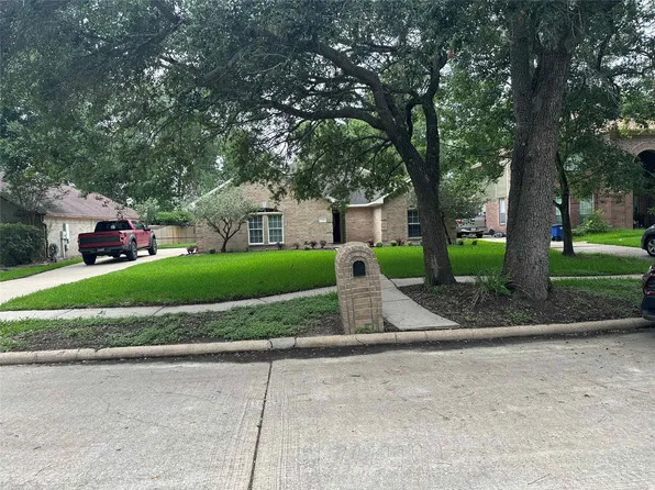 1104 Hidden Oaks St, League City, TX 77573