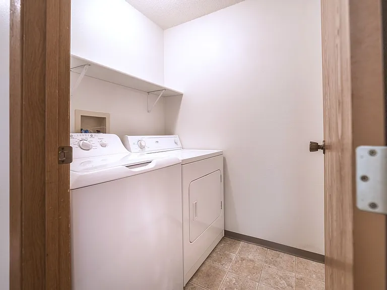Terrace Hills Apartments — Photo 16