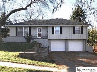 4216 N 100th St, Omaha, NE 68134