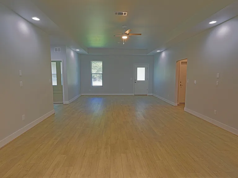 2720 Jewell Rd — Photo 3