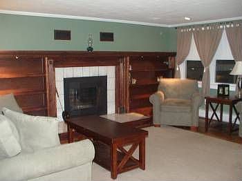 3rd image of 204 N Roosevelt Ave