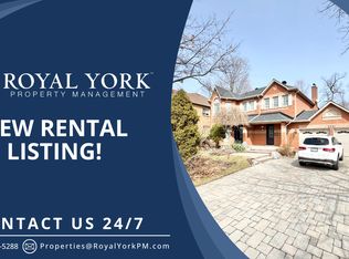 2331 Strathmore Cres #1, Pickering, ON L1X2H2