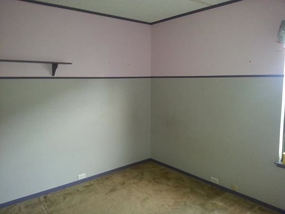 4th image of 8182 Darien Cir